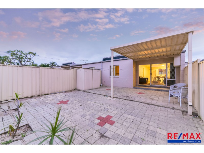 8/307 Wharf Street, Queens Park WA 6107