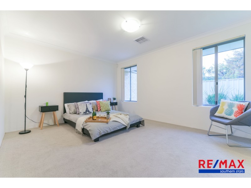 2/337 Wharf Street, Queens Park WA 6107