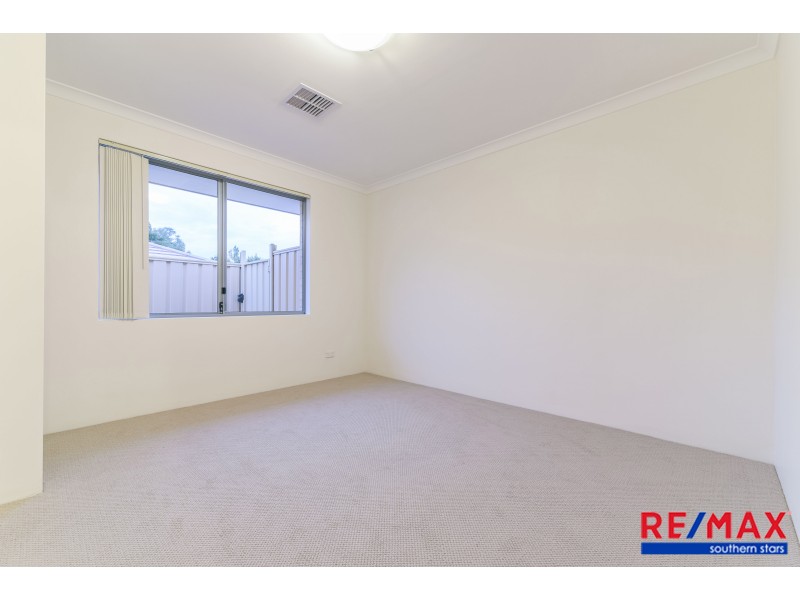 2/337 Wharf Street, Queens Park WA 6107