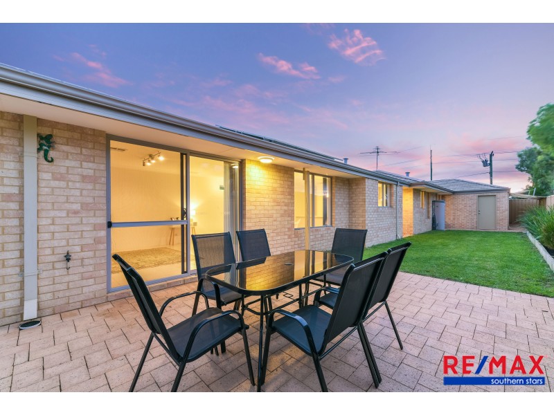 2/337 Wharf Street, Queens Park WA 6107