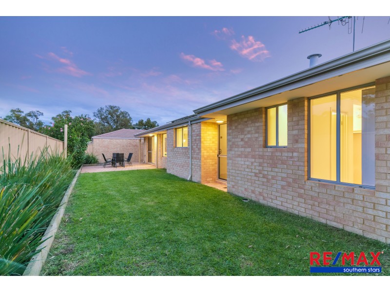 2/337 Wharf Street, Queens Park WA 6107