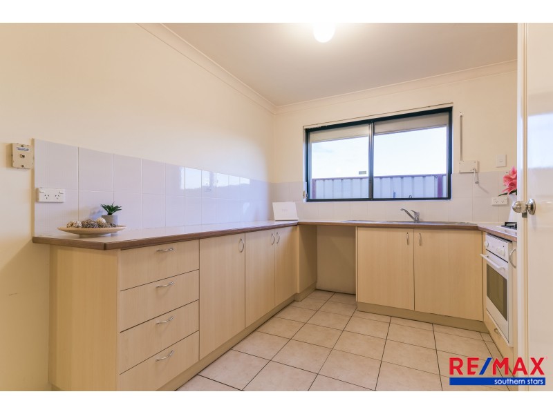 8/161 Sevenoaks Street, Cannington WA 6107