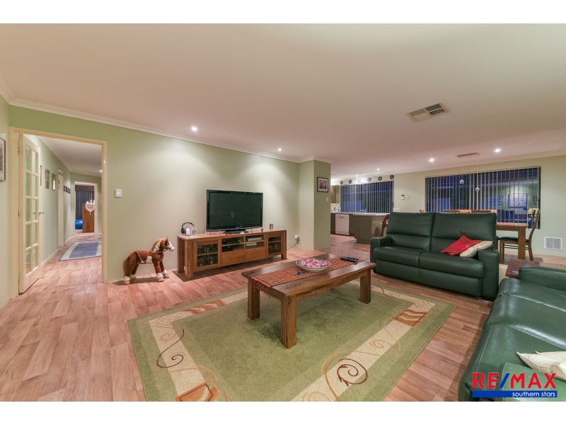 36 Woodside Loop, Beckenham WA 6107