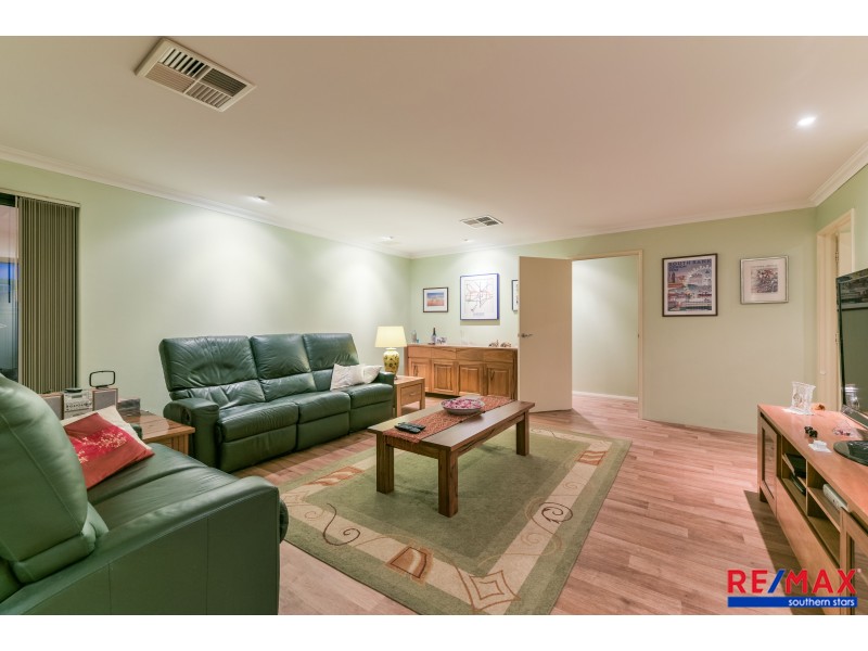 36 Woodside Loop, Beckenham WA 6107