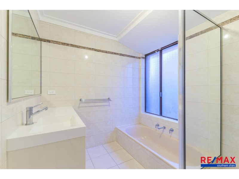 6 Wilts Place, Leeming WA 6149