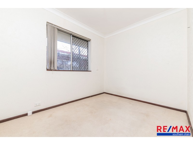 10 Junee Place, Armadale WA 6112