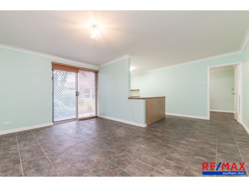 10 Junee Place, Armadale WA 6112