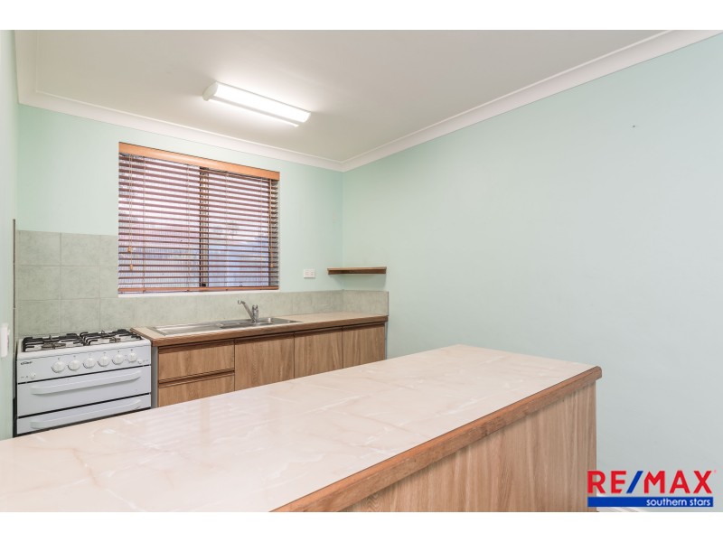10 Junee Place, Armadale WA 6112