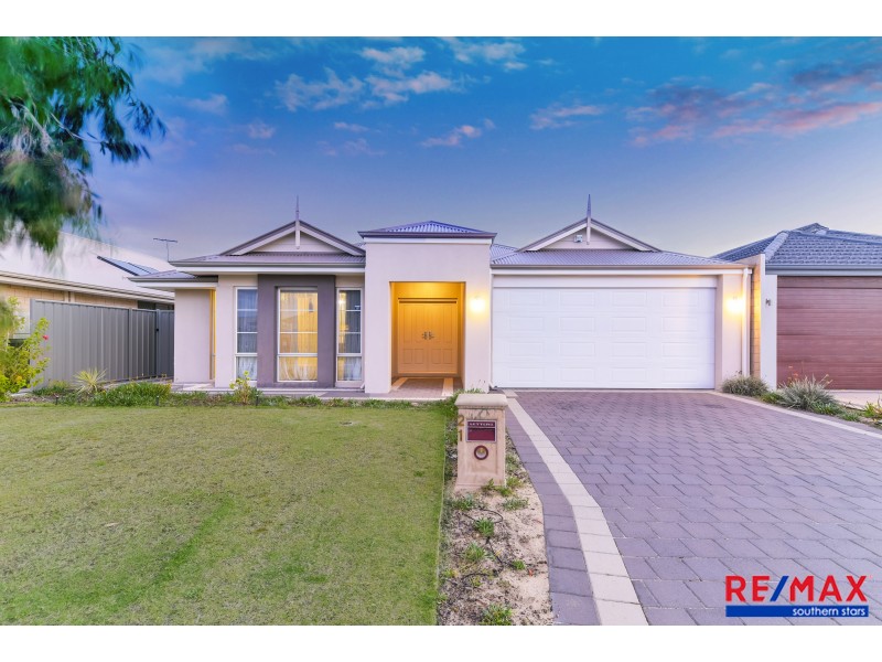 21 Caporn Turn, Queens Park WA 6107