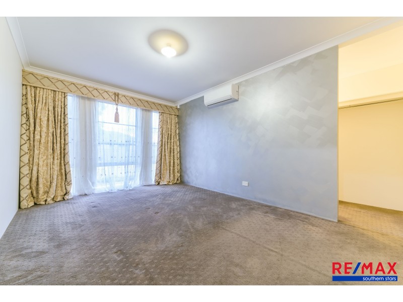 21 Caporn Turn, Queens Park WA 6107