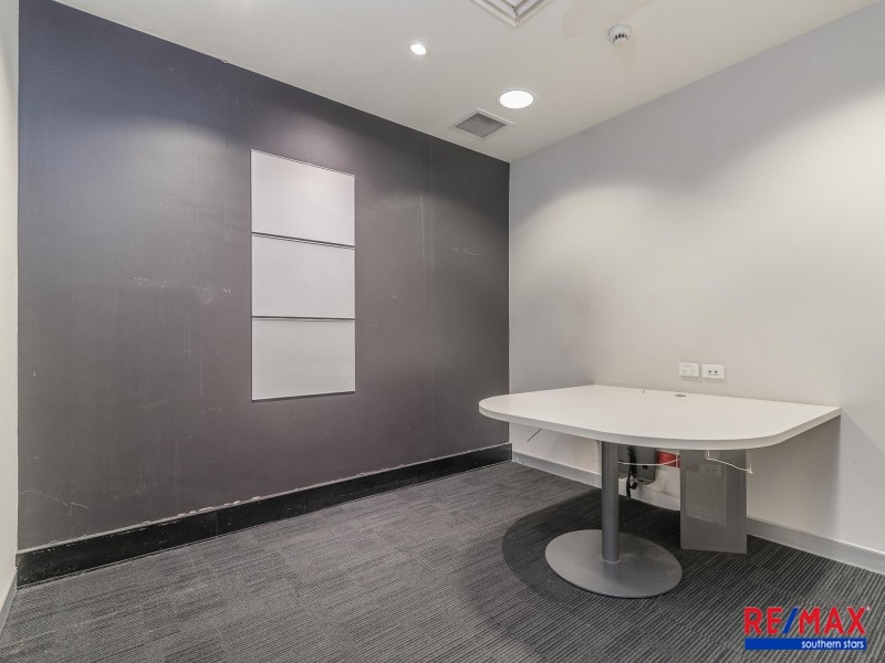 1/20 Cecil Ave, Cannington WA 6107