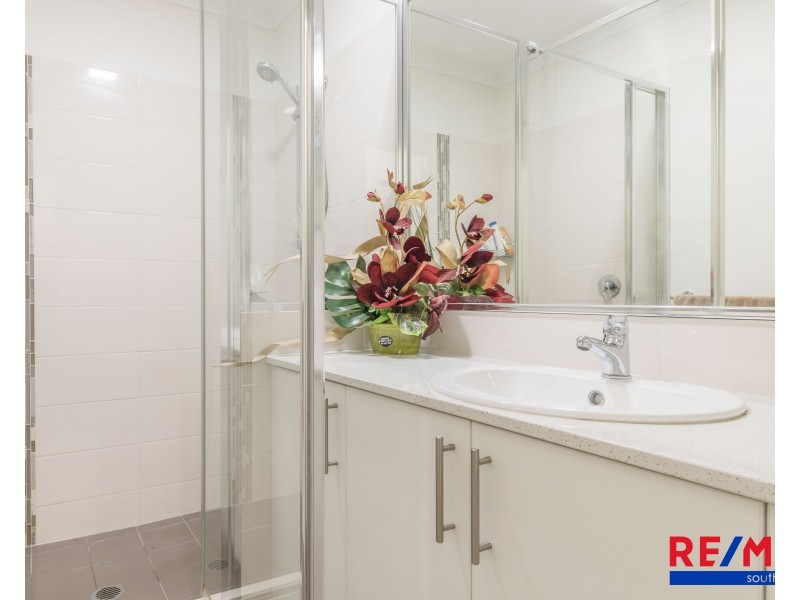 5 Bayberry Road, Wattle Grove WA 6107