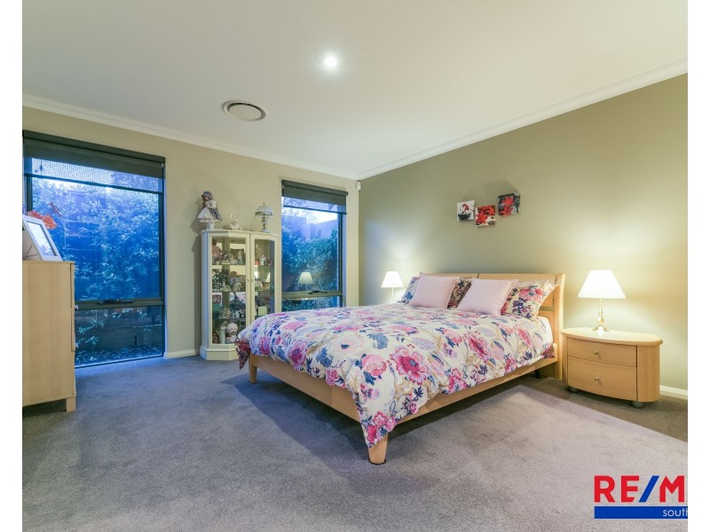 8 Silvershot Avenue, Harrisdale WA 6112