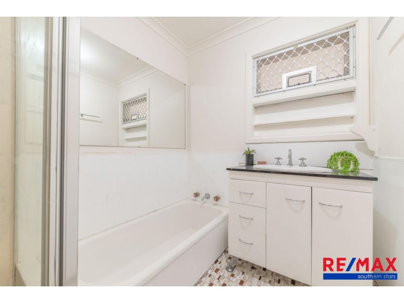27 Pontiac Avenue, Cloverdale WA 6105