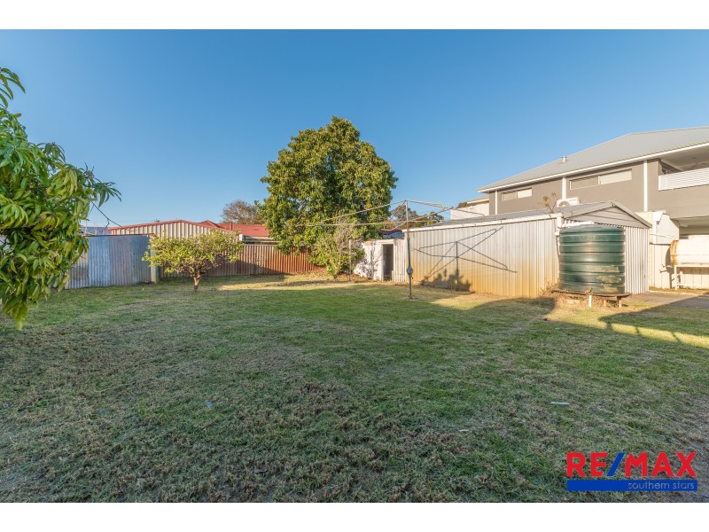 27 Pontiac Avenue, Cloverdale WA 6105