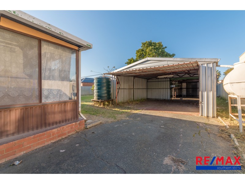 27 Pontiac Avenue, Cloverdale WA 6105
