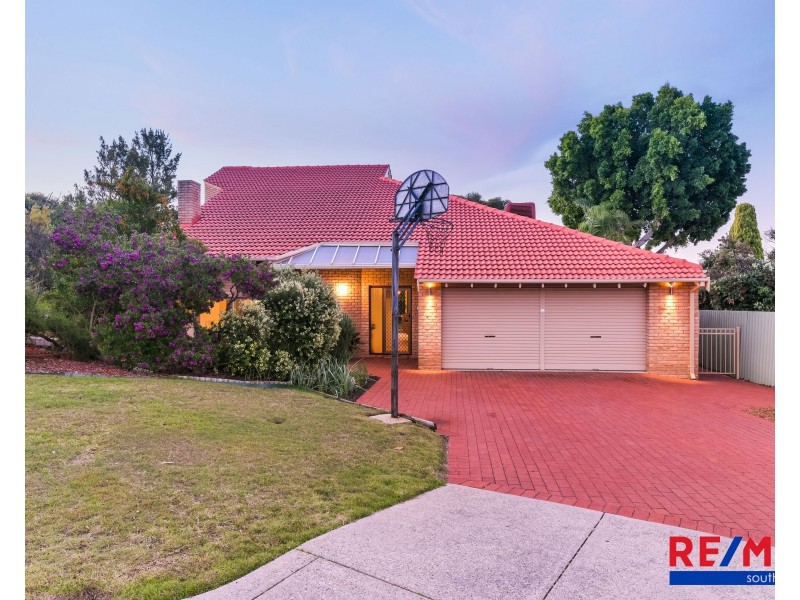 2 Vines Court, Leeming WA 6149