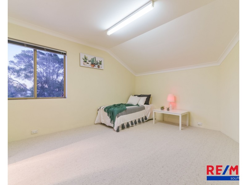 2 Vines Court, Leeming WA 6149