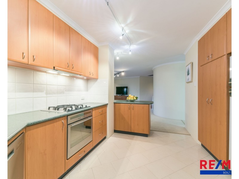 2 Vines Court, Leeming WA 6149