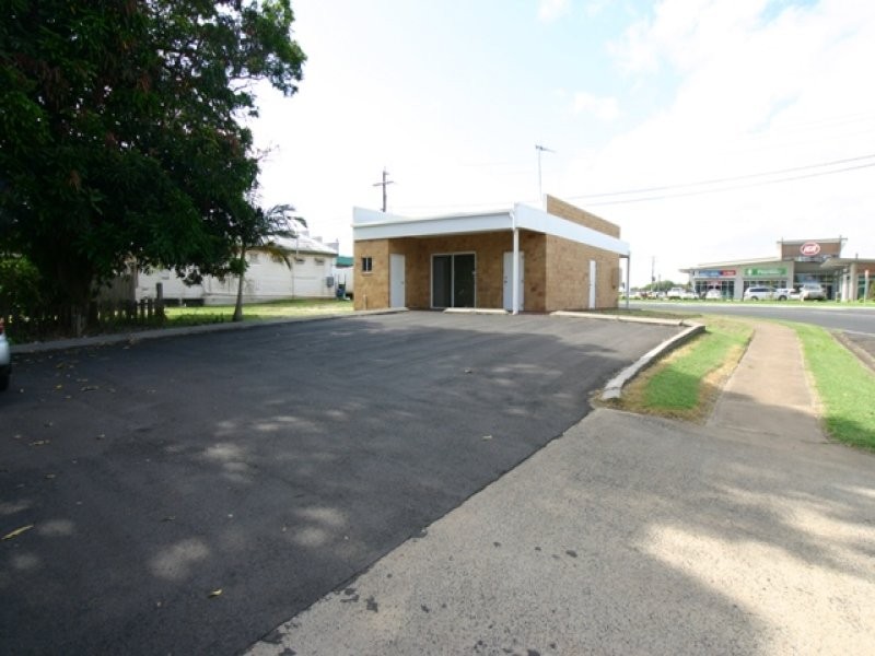 39 Zunker Street, Burnett Heads QLD 4670