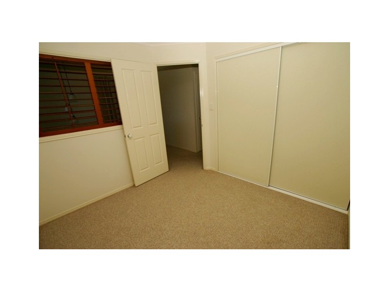 1/24 Nielsen Avenue, Burnett Heads QLD 4670