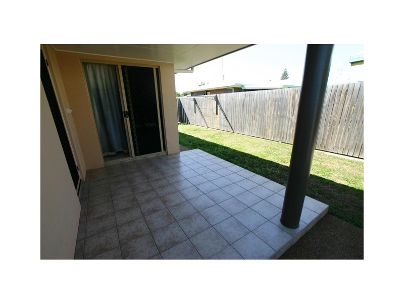 1/24 Nielsen Avenue, Burnett Heads QLD 4670