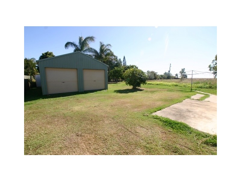 10 Spray Street, Burnett Heads QLD 4670