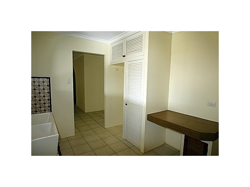 Avenell Heights QLD 4670