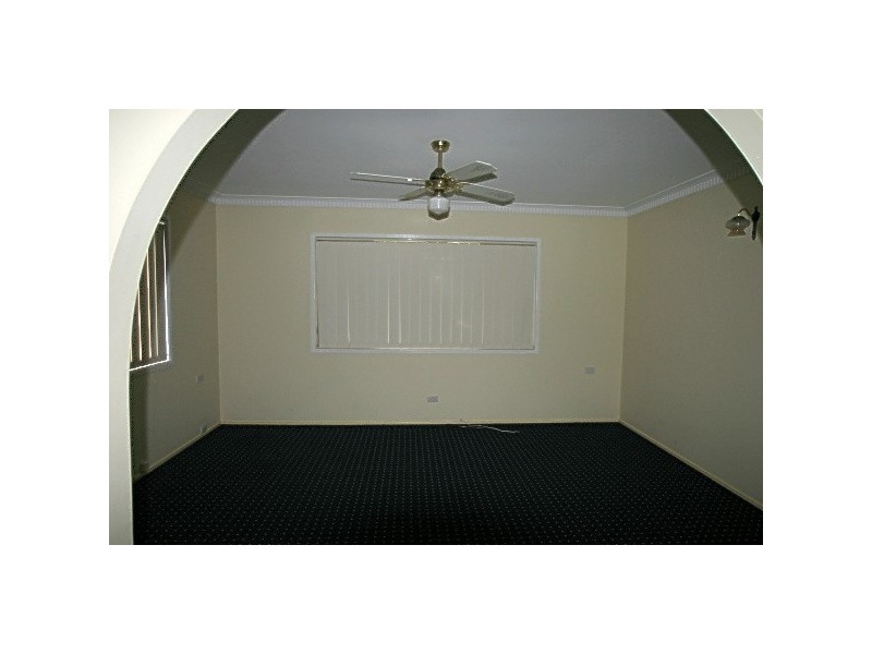 Avenell Heights QLD 4670
