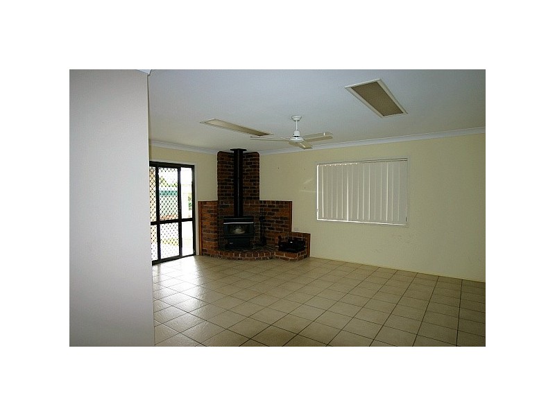 Avenell Heights QLD 4670