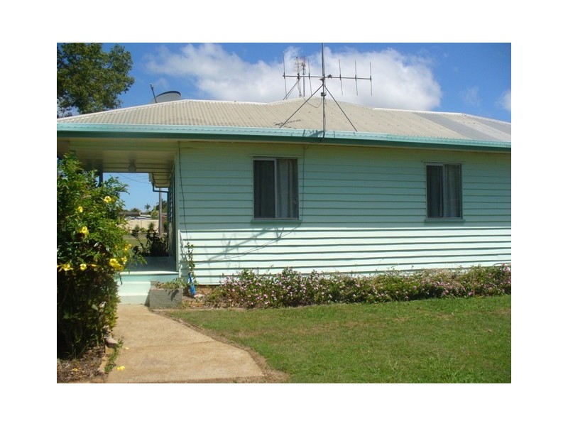 Avenell Heights QLD 4670