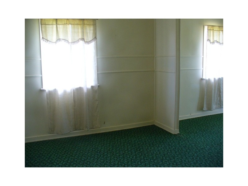 Avenell Heights QLD 4670