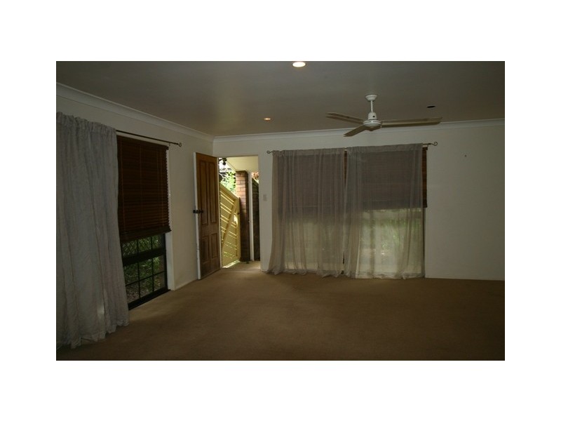 Avenell Heights QLD 4670