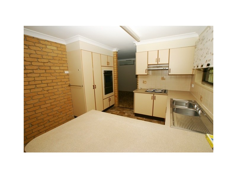 6 Cole Street, Avenell Heights QLD 4670