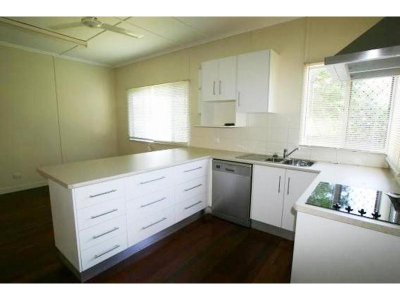 10 Adams Street, Bundaberg West QLD 4670