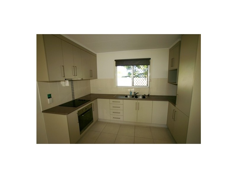 2/4 High Street, Walkervale QLD 4670