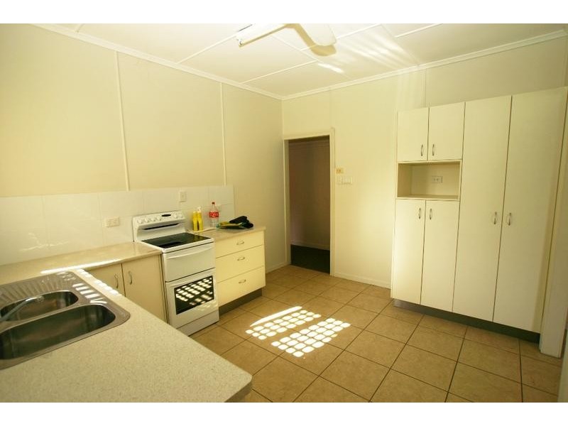 Walkervale QLD 4670