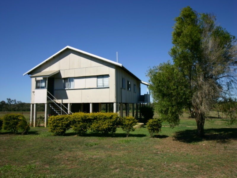 2/174 Alex Walker Road, Alloway QLD 4670