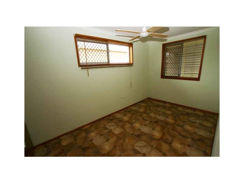 1/5 Chippindall Court, Avenell Heights QLD 4670