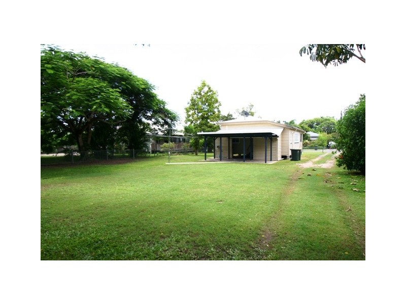 26 High Street, Walkervale QLD 4670