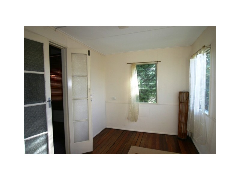 Svensson Heights QLD 4670