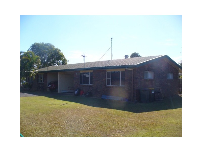 20 Sinclair Street, Avenell Heights QLD 4670