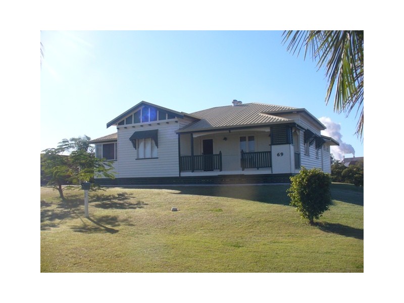 69 Mariners Way, Bundaberg North QLD 4670