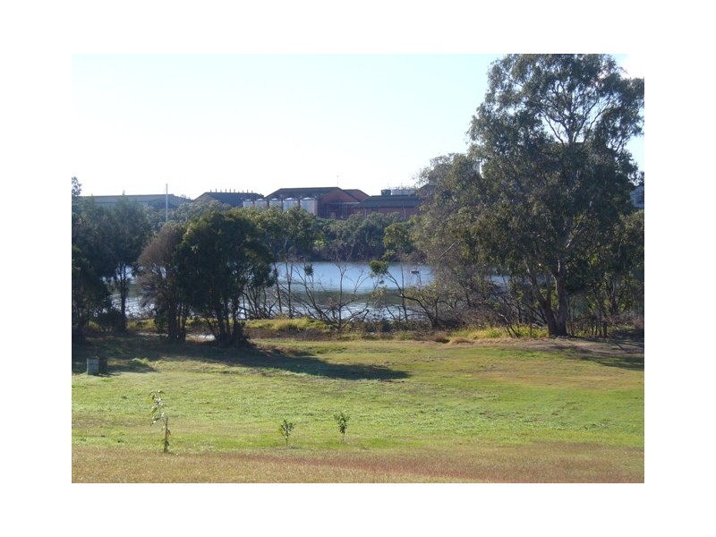 69 Mariners Way, Bundaberg North QLD 4670