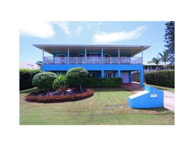 34 Lihs Street, Elliott Heads QLD 4670