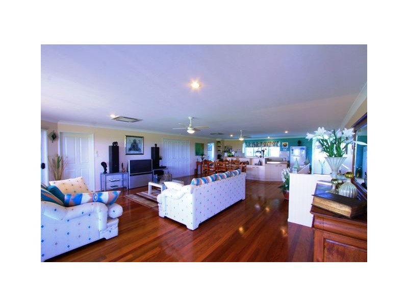 34 Lihs Street, Elliott Heads QLD 4670