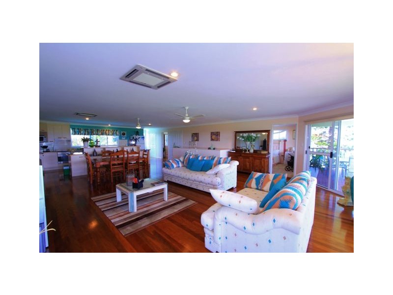 34 Lihs Street, Elliott Heads QLD 4670