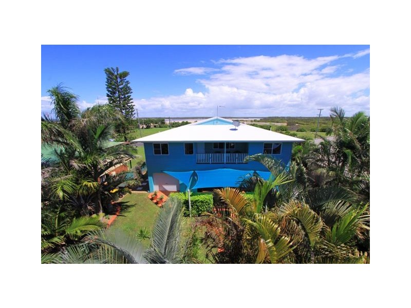 34 Lihs Street, Elliott Heads QLD 4670