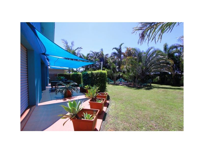 34 Lihs Street, Elliott Heads QLD 4670