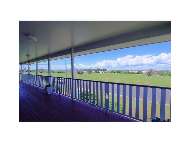 34 Lihs Street, Elliott Heads QLD 4670